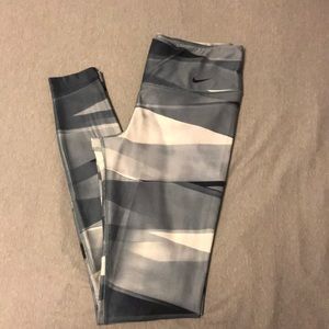 Nike leggings